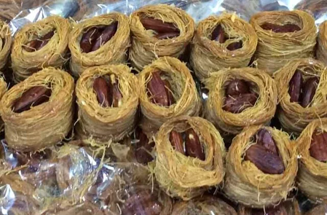 טיול טעימות בעכו, פולקלור בין חומות עכו