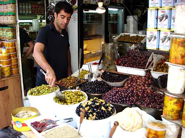 סיור טעימות בשוק לוינסקי