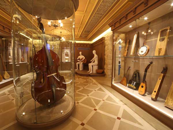 מוזיאון המוסיקה בירושלים - כיכר המוזיקה